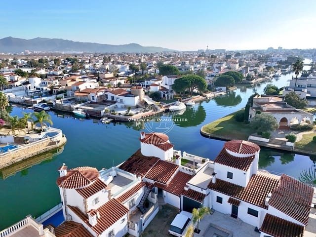 3 quarto Moradia para venda em Empuriabrava, Castelló d'Empúries - 699 000 € (Ref: 10109368)