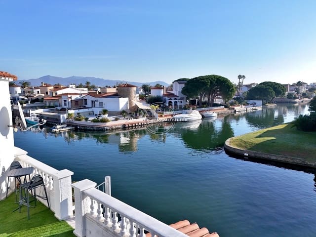 3 quarto Moradia para venda em Empuriabrava, Castelló d'Empúries - 699 000 € (Ref: 10109368)