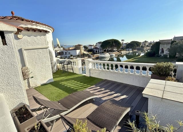 3 quarto Moradia para venda em Empuriabrava, Castelló d'Empúries - 699 000 € (Ref: 10109368)