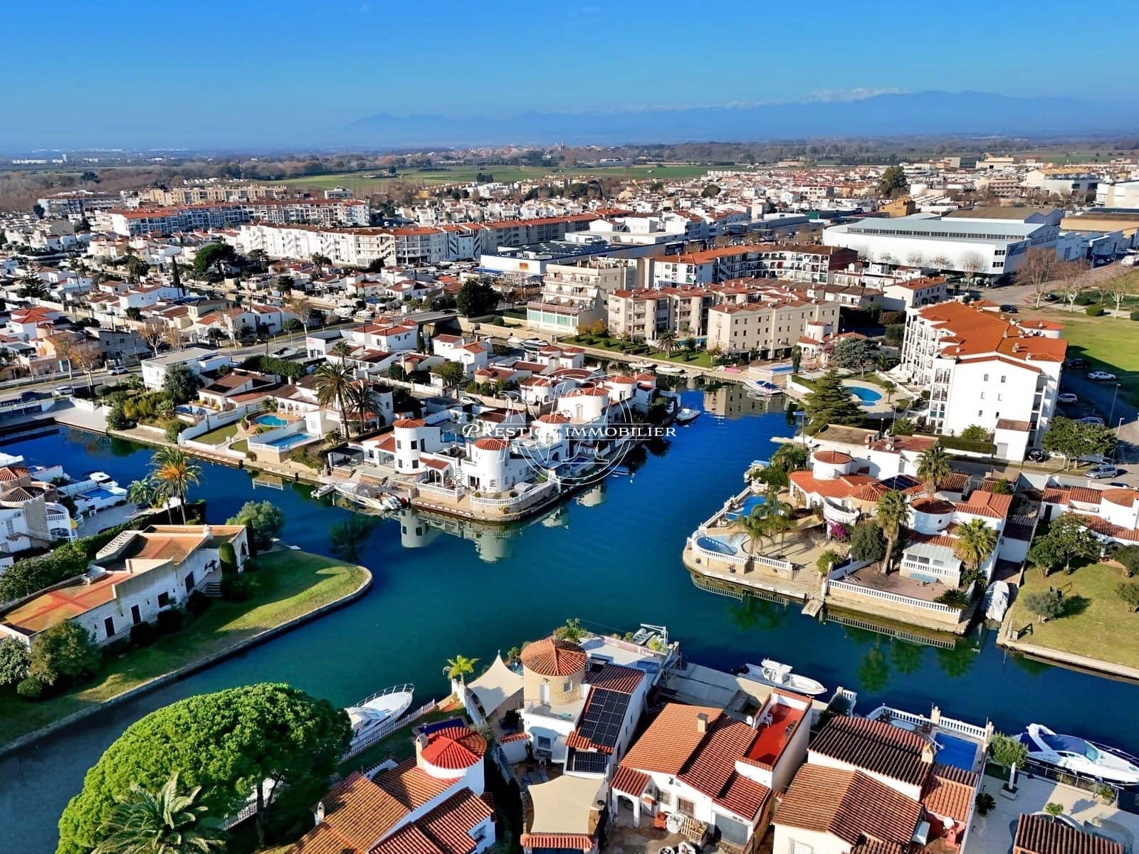 3 quarto Moradia para venda em Empuriabrava - 699 000 € (Ref: 10109368)