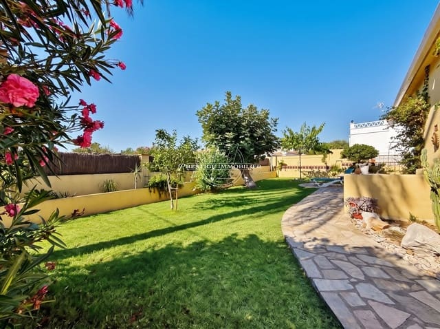 4 chambre Villa/Maison à vendre à Roses avec piscine - 795 000 € (Ref: 10115572)