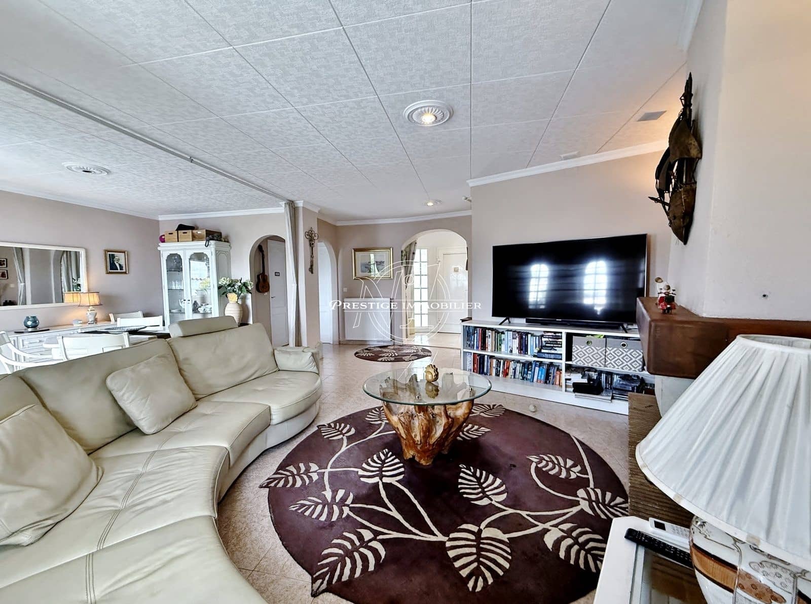 3 bedroom Villa for sale in Empuriabrava with pool garage - € 685,000 (Ref: 10125127)