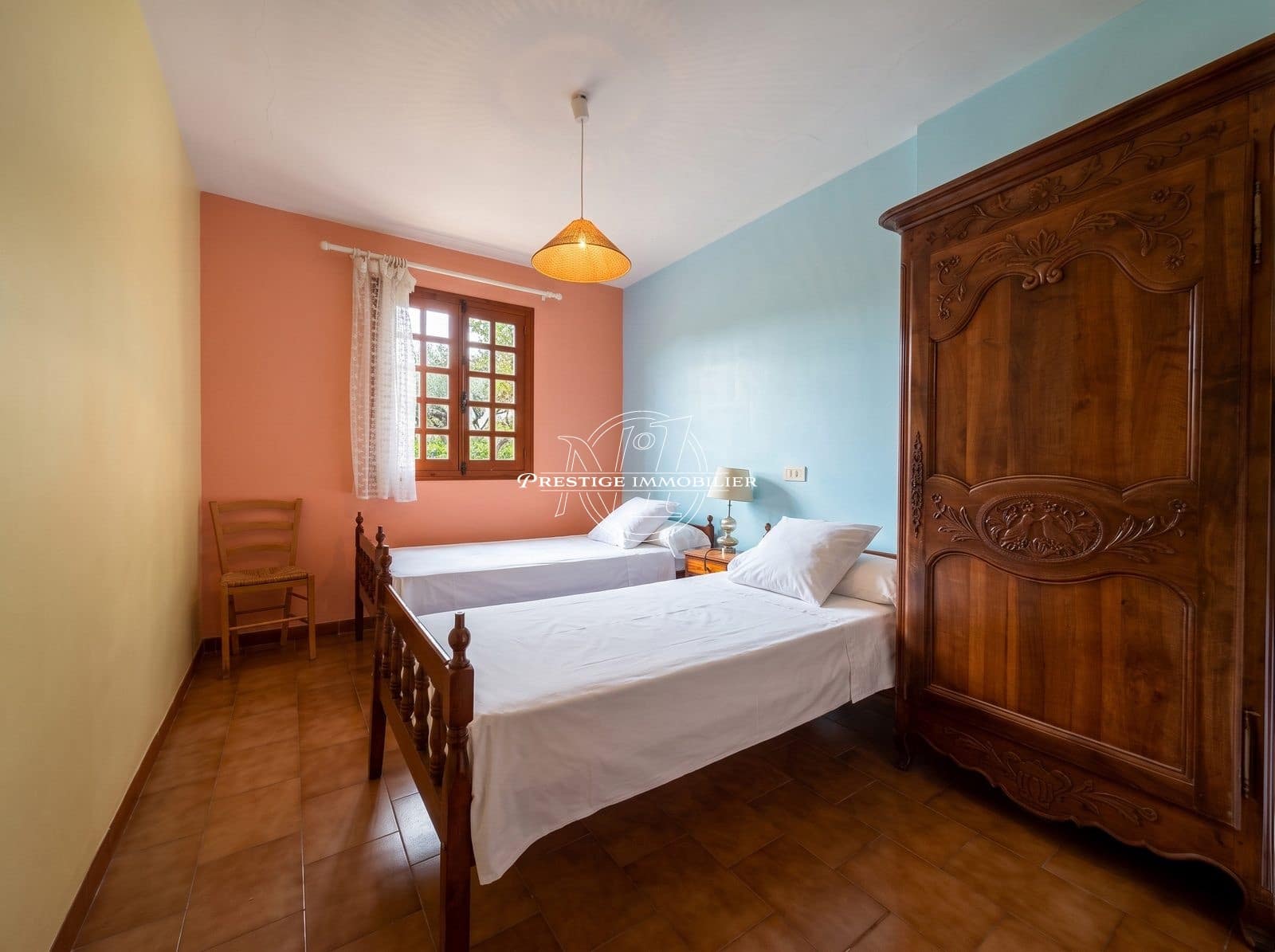 3 bedroom Villa for sale in Empuriabrava with garage - € 350,000 (Ref: 10131717)