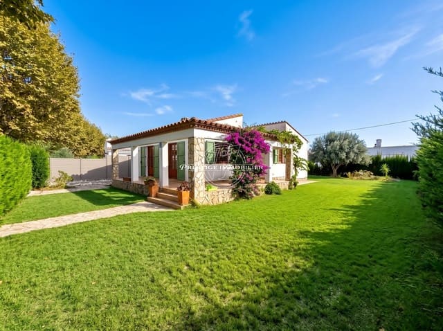 3 bedroom Villa for sale in Empuriabrava, Castelló d'Empúries with garage - € 350,000 (Ref: 10131717)