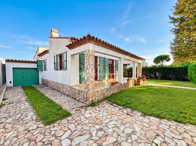3 bedroom Villa for sale in Empuriabrava, Castelló d'Empúries with garage - € 350,000 (Ref: 10131717)