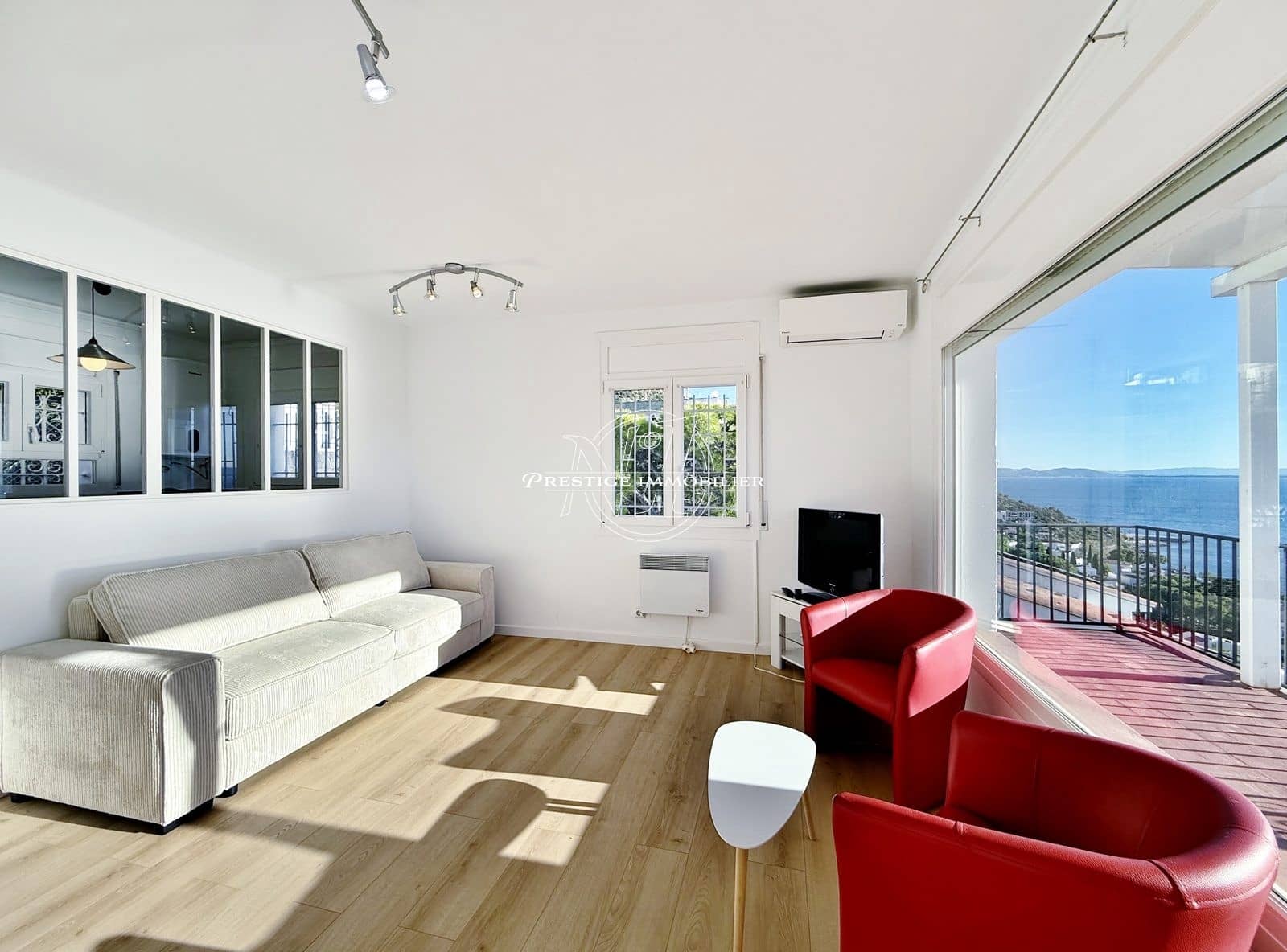2 slaapkamer Appartement te koop in Roses met garage - € 395.000 (Ref: 10135914)