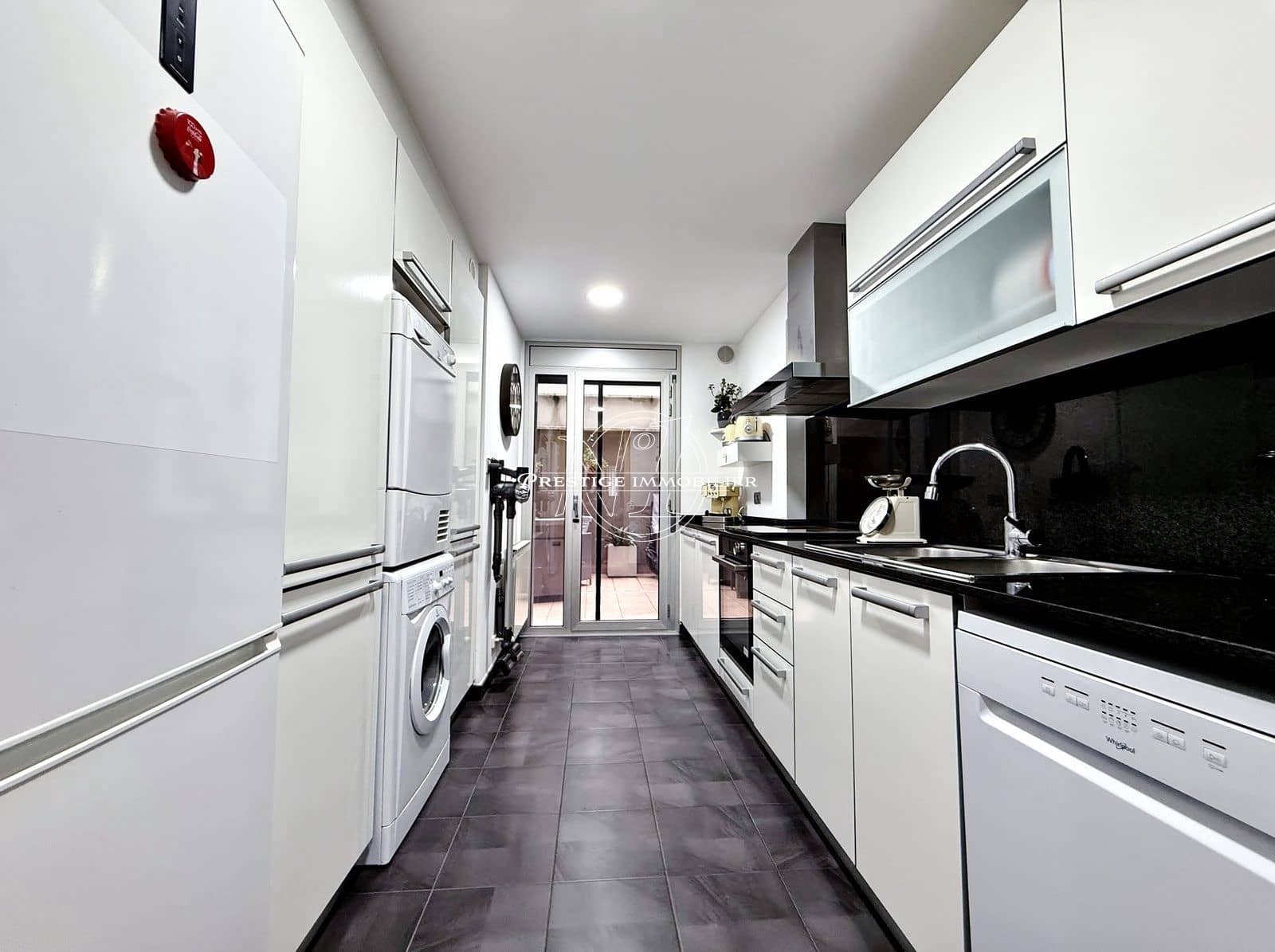 2 slaapkamer Appartement te koop in Roses - € 239.000 (Ref: 10136716)