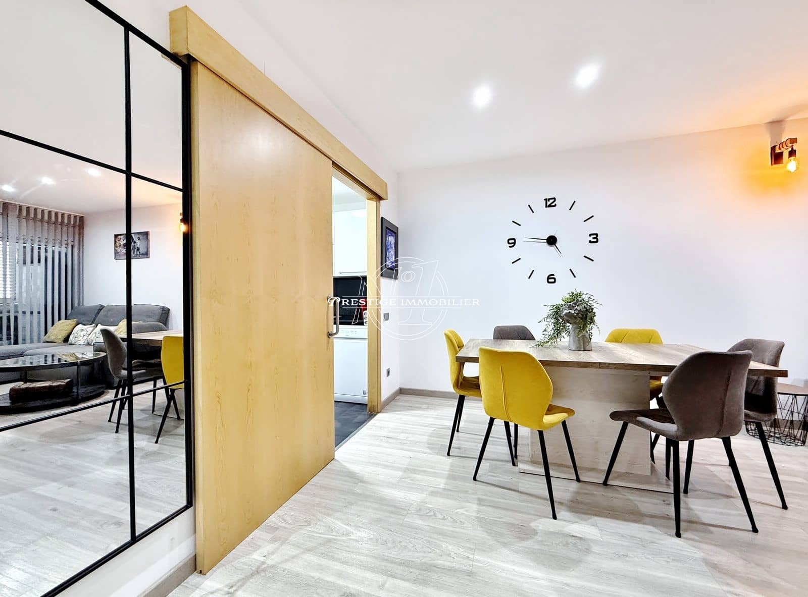 2 slaapkamer Appartement te koop in Roses - € 239.000 (Ref: 10136716)