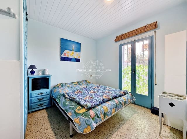 1 bedroom Apartment for sale in Empuriabrava, Castelló d'Empúries with pool garage - € 147,000 (Ref: 10141337)