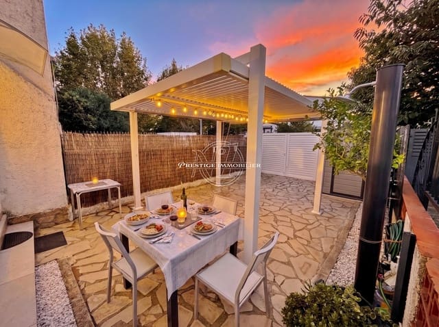 2 soveværelse Rækkehus til salg i Empuriabrava, Castelló d'Empúries med swimmingpool - € 235.000 (Ref: 10150113)