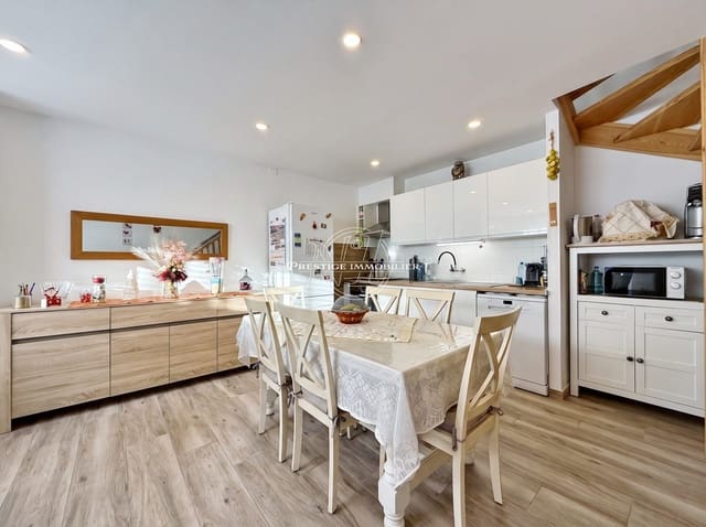 2 soveværelse Rækkehus til salg i Empuriabrava, Castelló d'Empúries med swimmingpool - € 235.000 (Ref: 10150113)