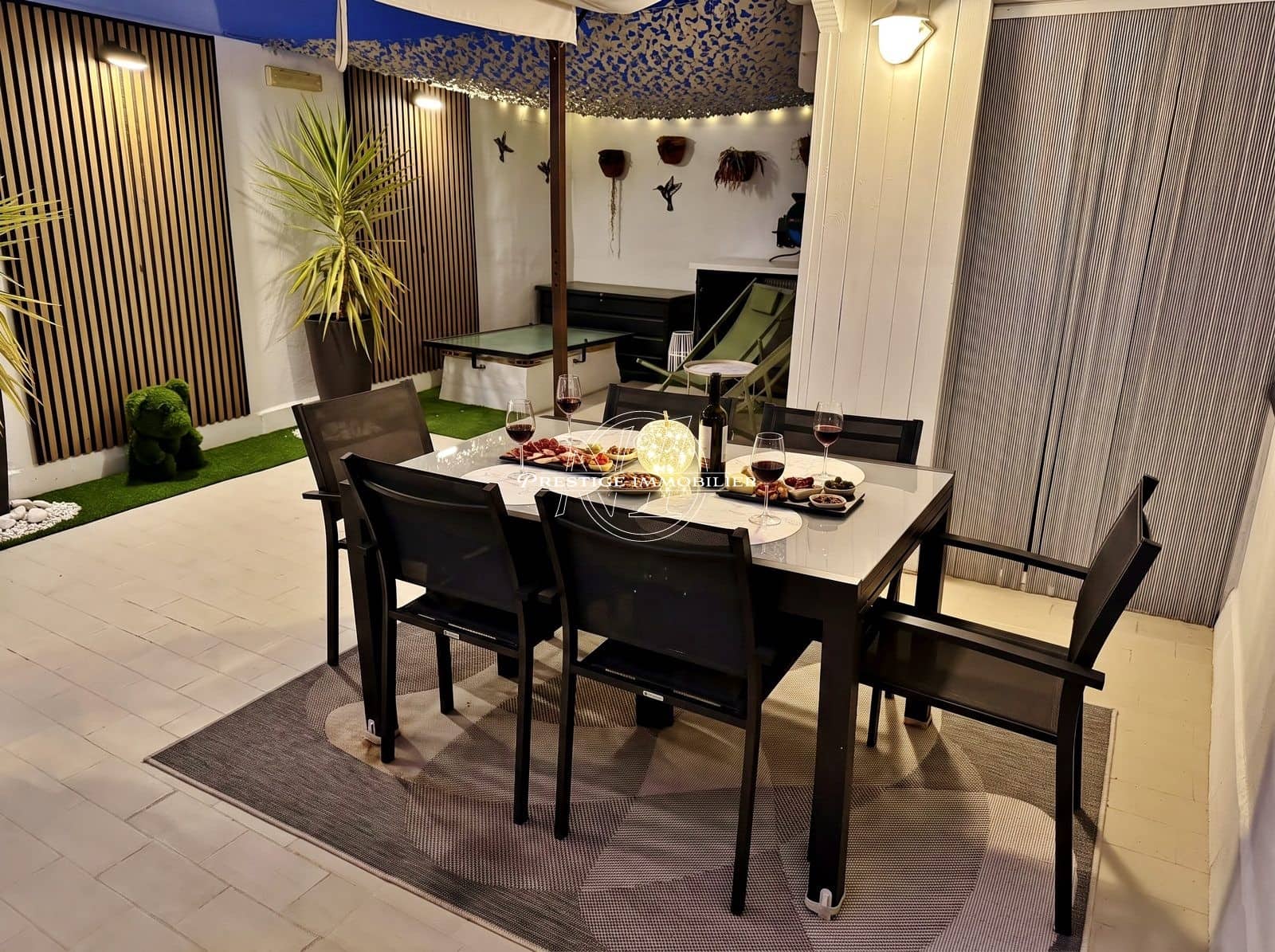 2 slaapkamer Appartement te koop in Roses met garage - € 246.000 (Ref: 10157555)
