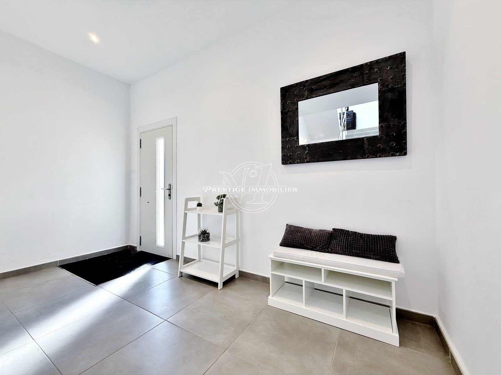 3 bedroom Villa for sale in Roses with pool garage - € 1,890,000 (Ref: 10157556)