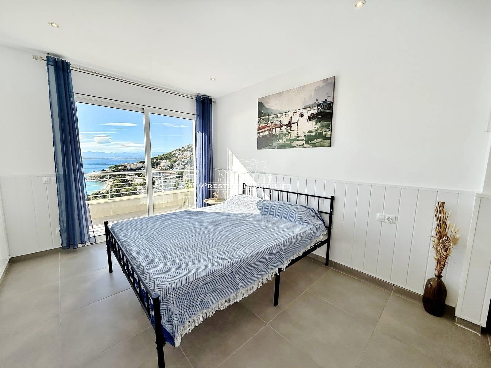 3 bedroom Villa for sale in Roses with pool garage - € 1,890,000 (Ref: 10157556)
