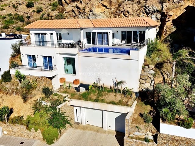 3 soverom Villa til salgs i Roses med svømmebasseng garasje - € 1 890 000 (Ref: 10157556)