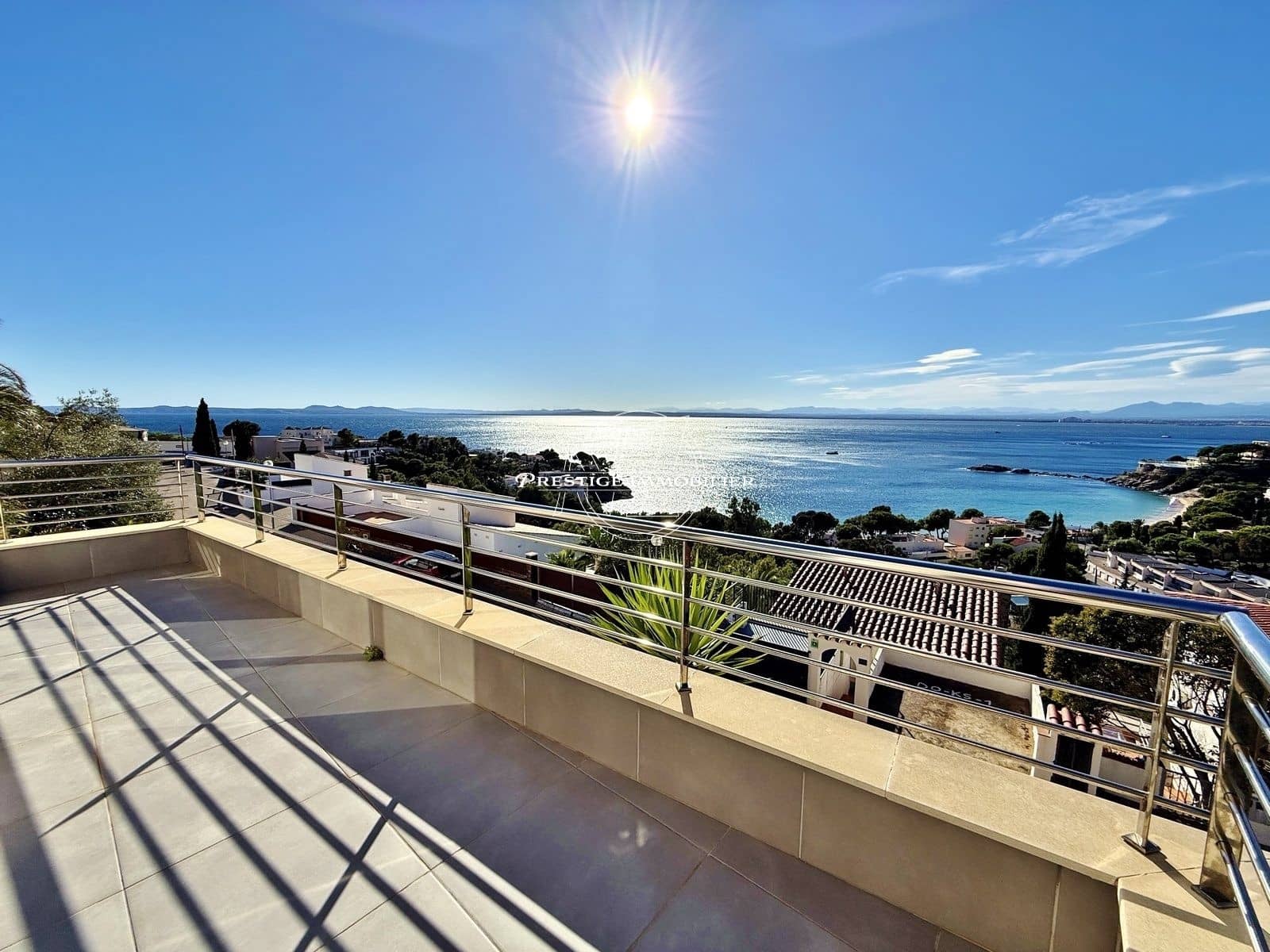 3 bedroom Villa for sale in Roses with pool garage - € 1,890,000 (Ref: 10157556)