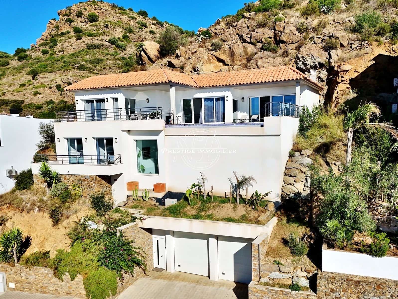 3 bedroom Villa for sale in Roses with pool garage - € 1,890,000 (Ref: 10157556)