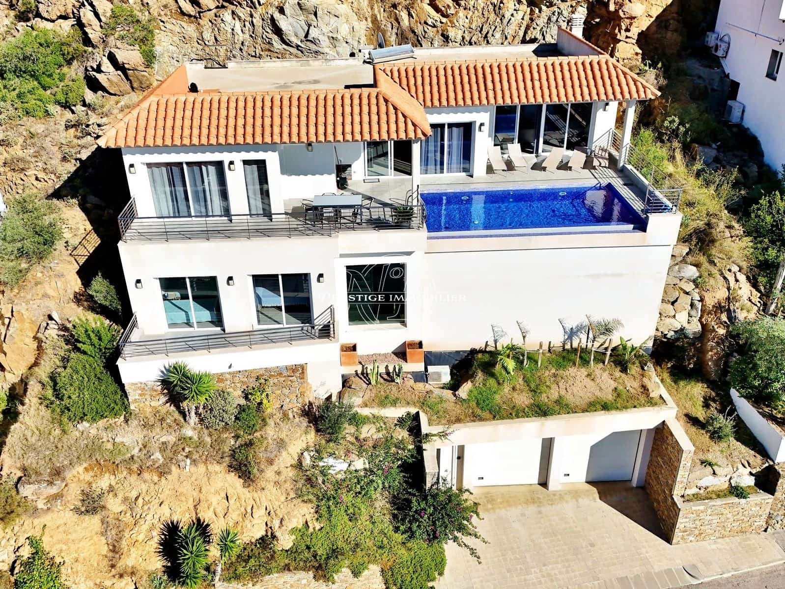 3 bedroom Villa for sale in Roses with pool garage - € 1,890,000 (Ref: 10157556)