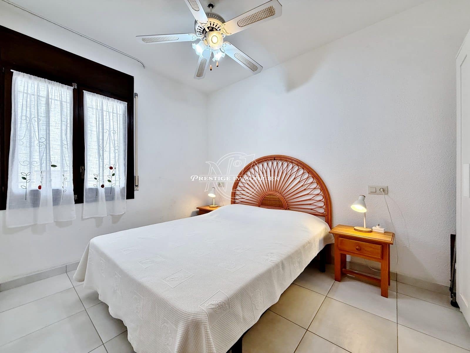 1 slaapkamer Appartement te koop in Empuriabrava met zwembad - € 150.000 (Ref: 10159274)