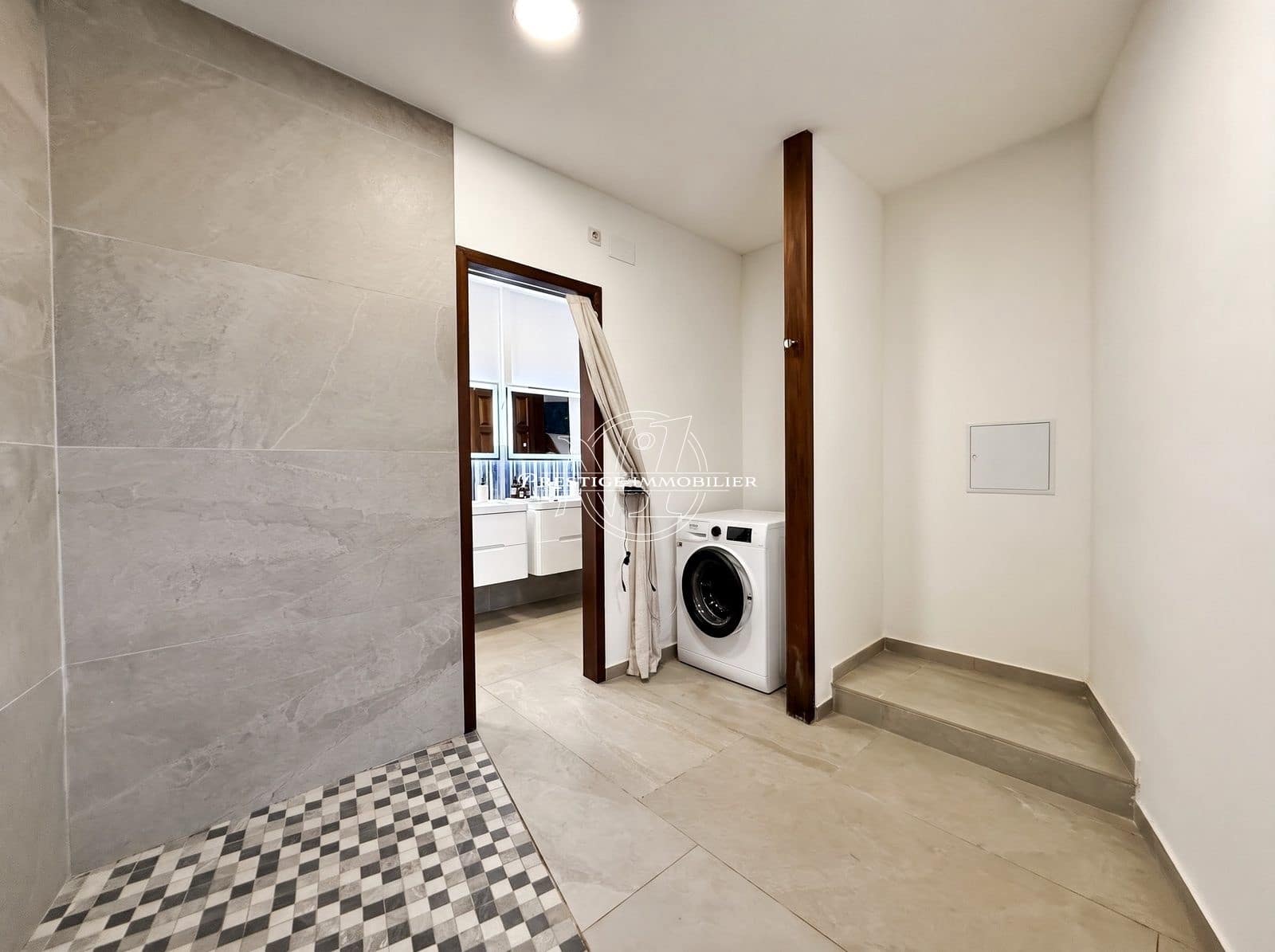 3 slaapkamer Villa te koop in Empuriabrava met zwembad garage - € 1.299.000 (Ref: 10164807)