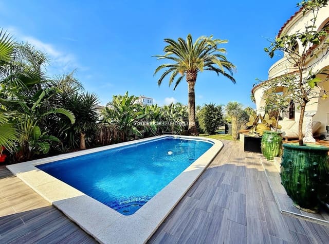3 slaapkamer Villa te koop in Empuriabrava, Castelló d'Empúries met zwembad garage - € 1.299.000 (Ref: 10164807)