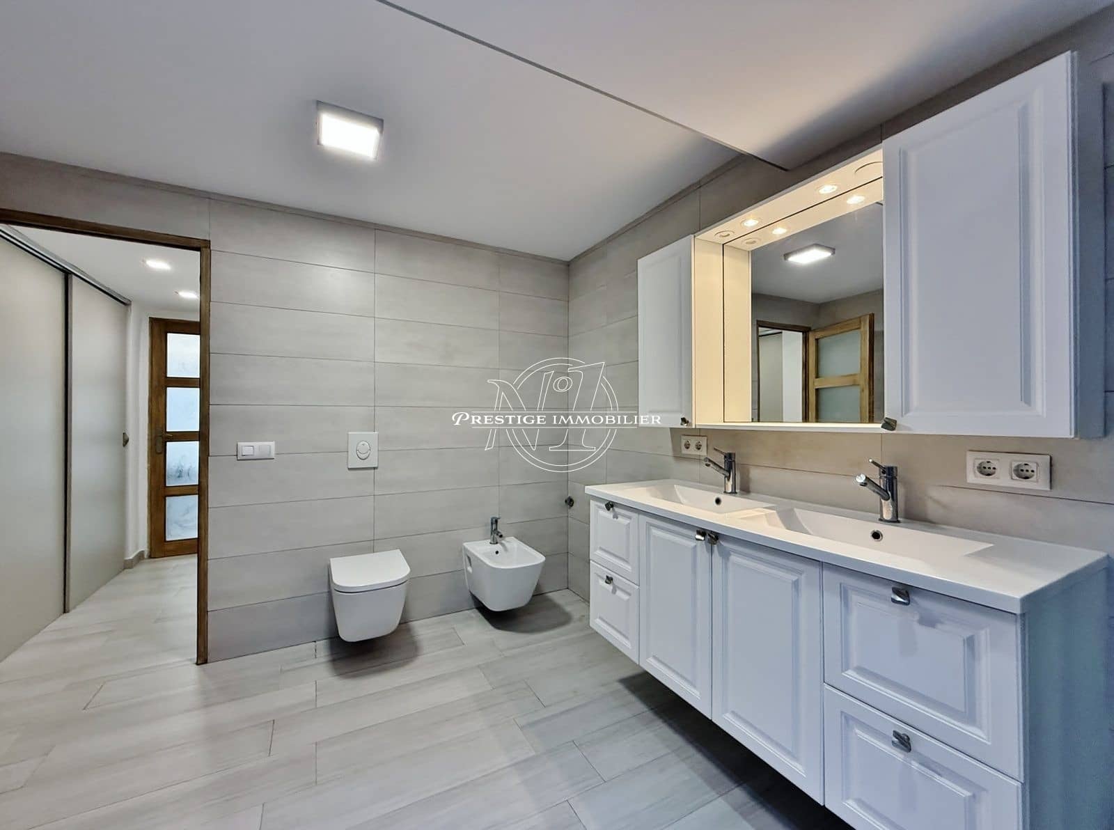 4 slaapkamer Appartement te koop in Roses met garage - € 619.000 (Ref: 10174526)