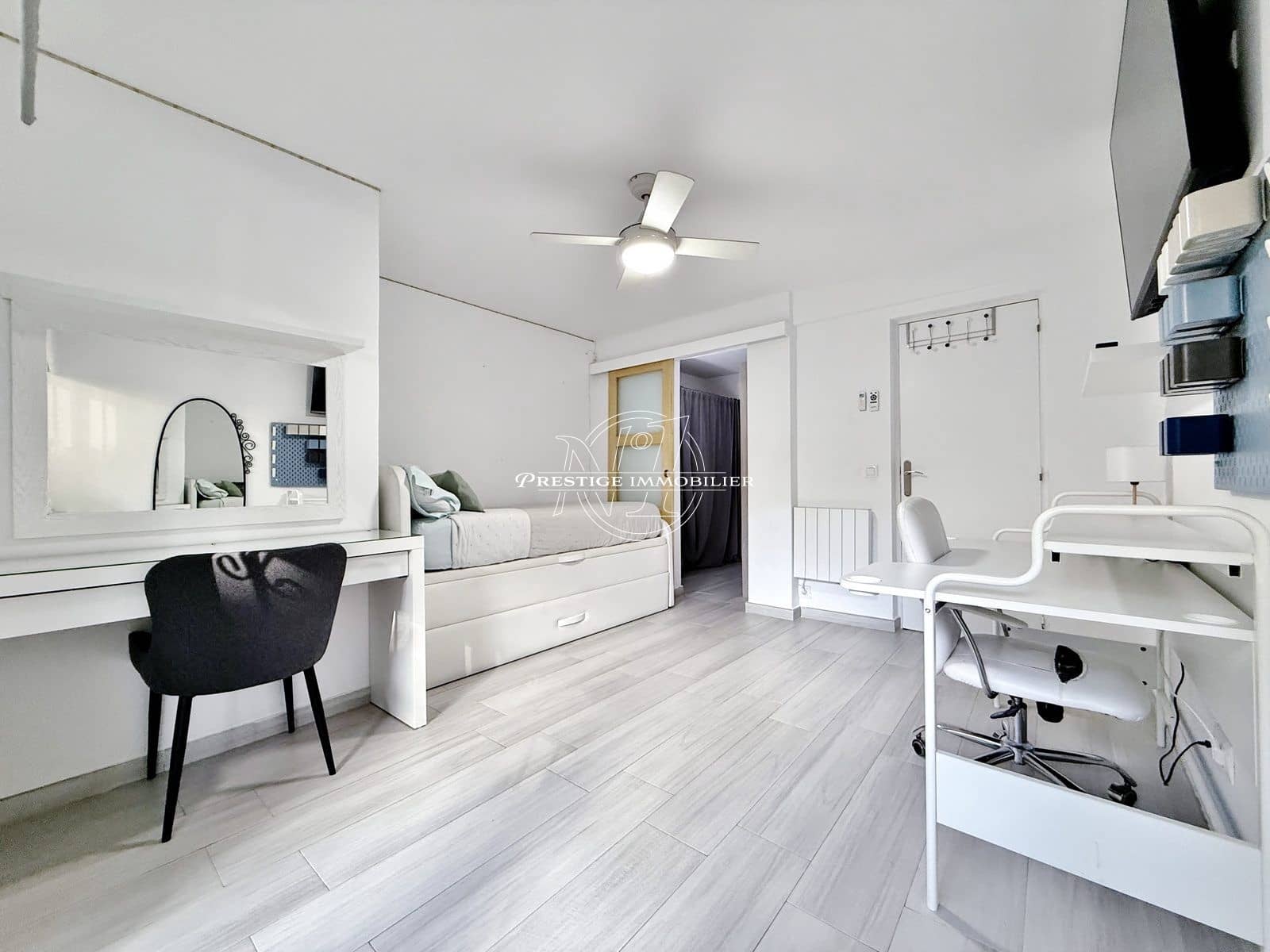 4 slaapkamer Appartement te koop in Roses met garage - € 619.000 (Ref: 10174526)