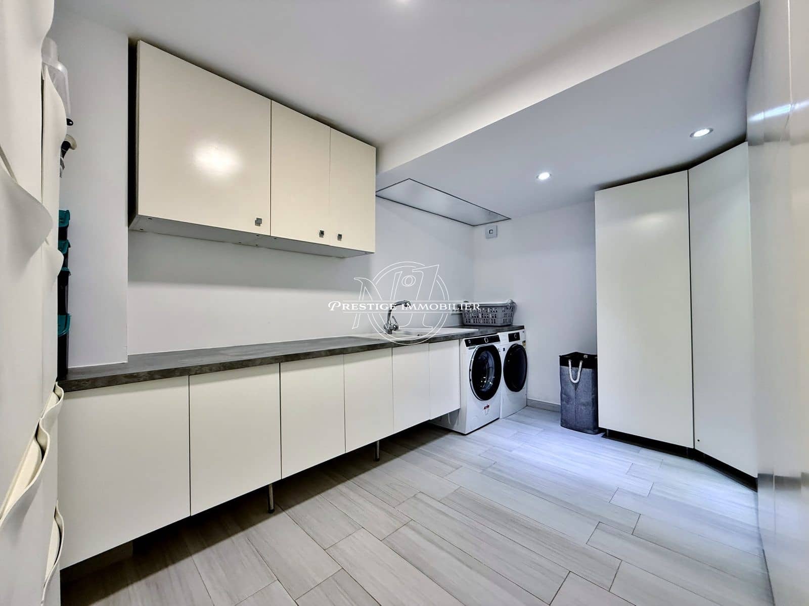 4 slaapkamer Appartement te koop in Roses met garage - € 619.000 (Ref: 10174526)