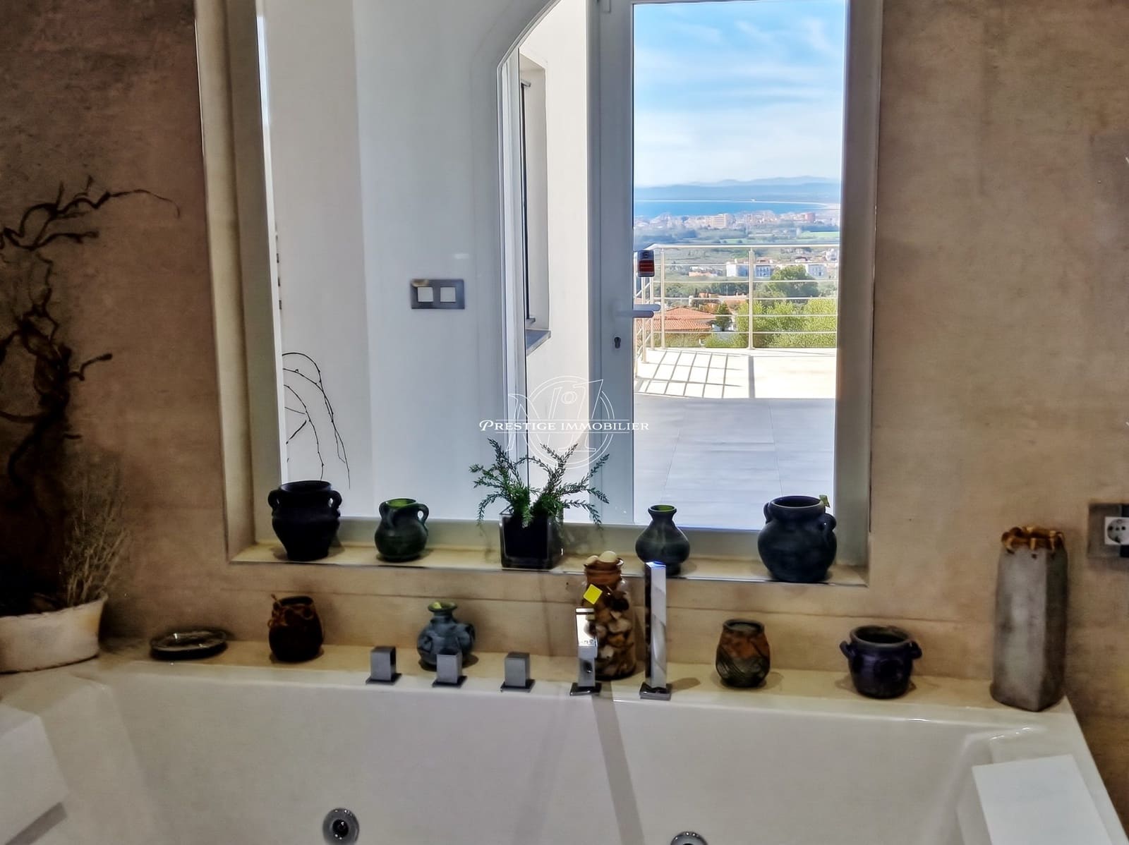 4 sypialnia Willa na sprzedaż w Roses z garażem - 595 000 € (Ref: 10179613)