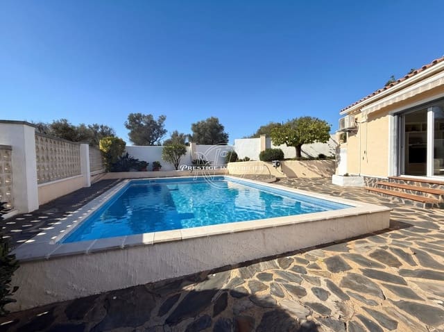 3 slaapkamer Villa te koop in Roses met zwembad garage - € 425.000 (Ref: 10183856)