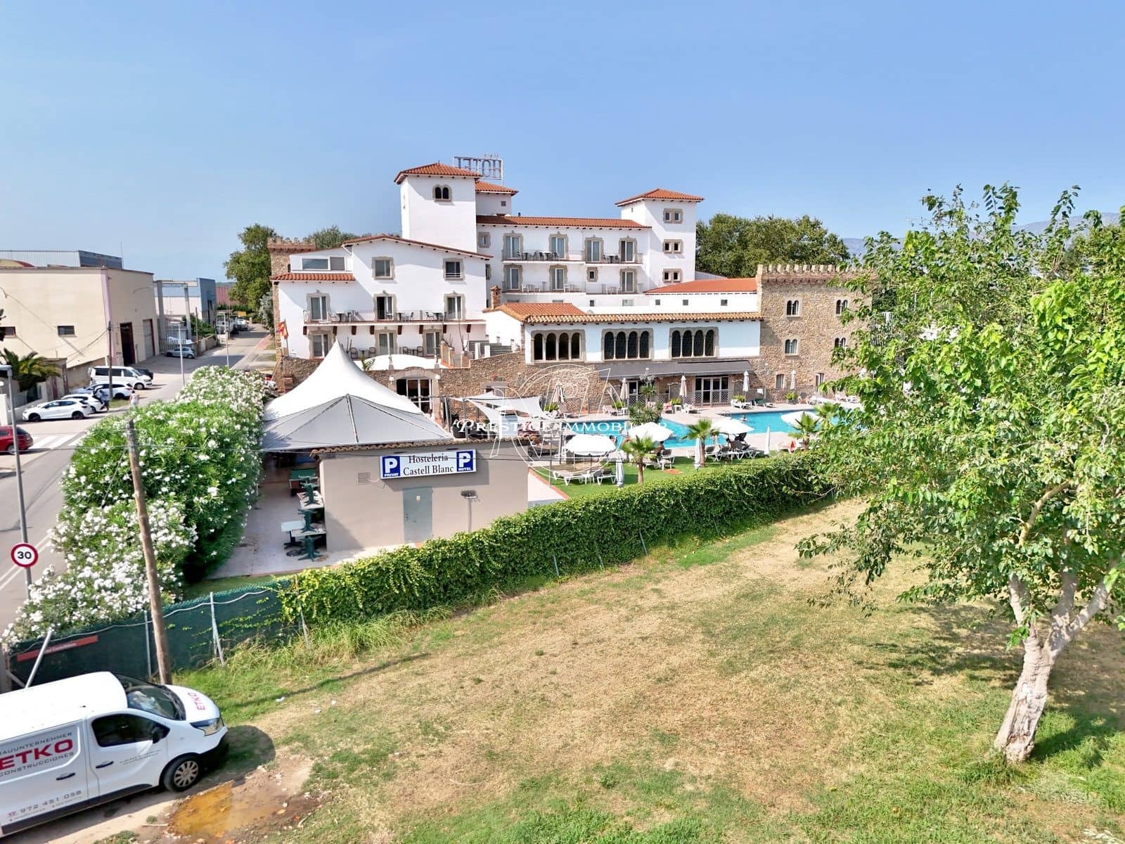 Erhverv til salg i Empuriabrava - € 5.000.000 (Ref: 9261848)