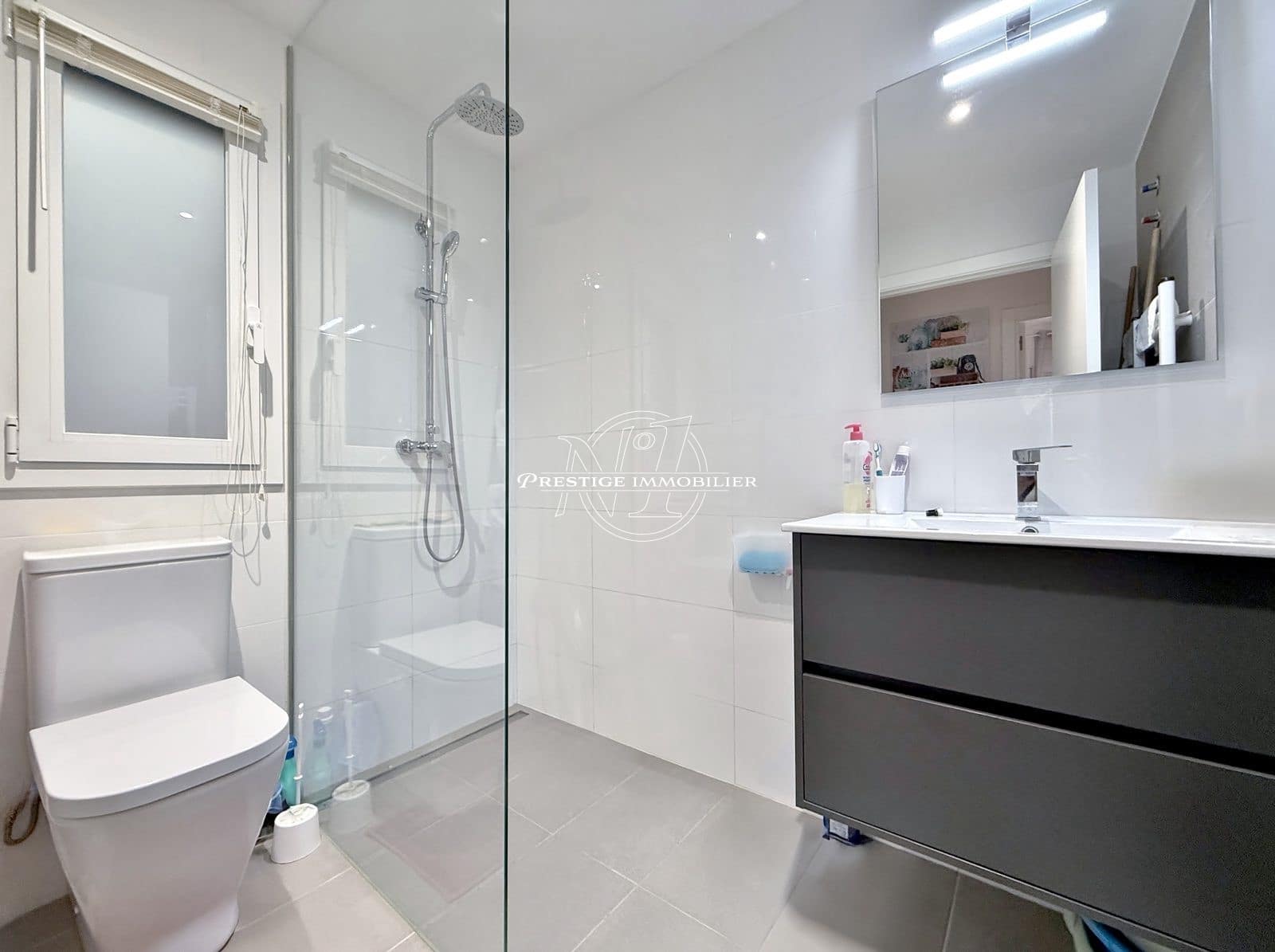 3 bedroom Apartment for sale in Roses - € 265,000 (Ref: 9263590)