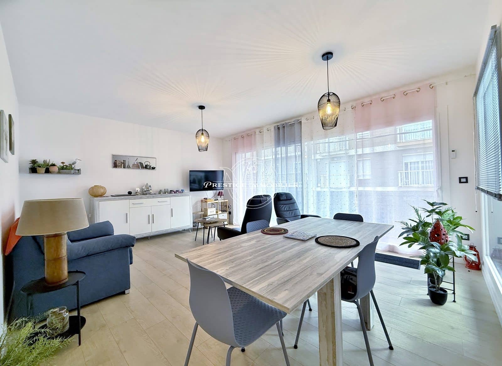 3 bedroom Apartment for sale in Roses - € 265,000 (Ref: 9263590)