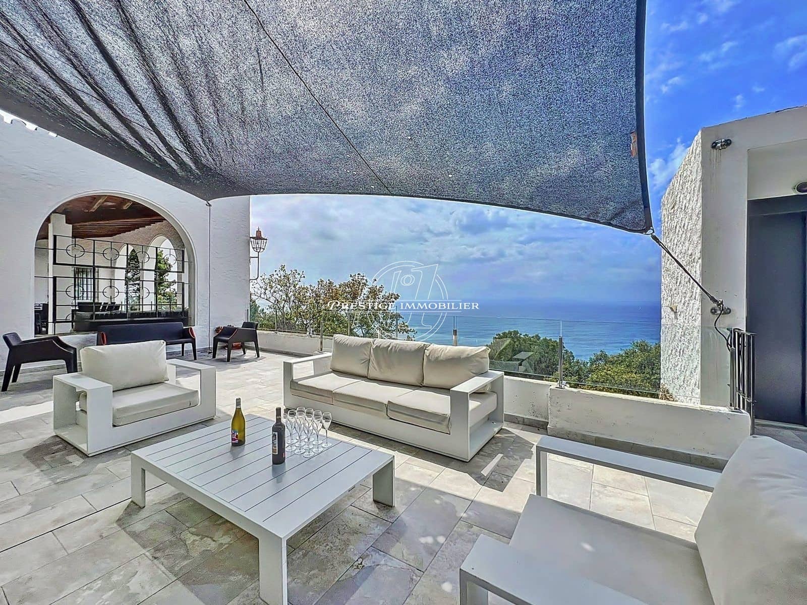 6 bedroom Villa for sale in Roses with pool - € 2,490,000 (Ref: 9263592)