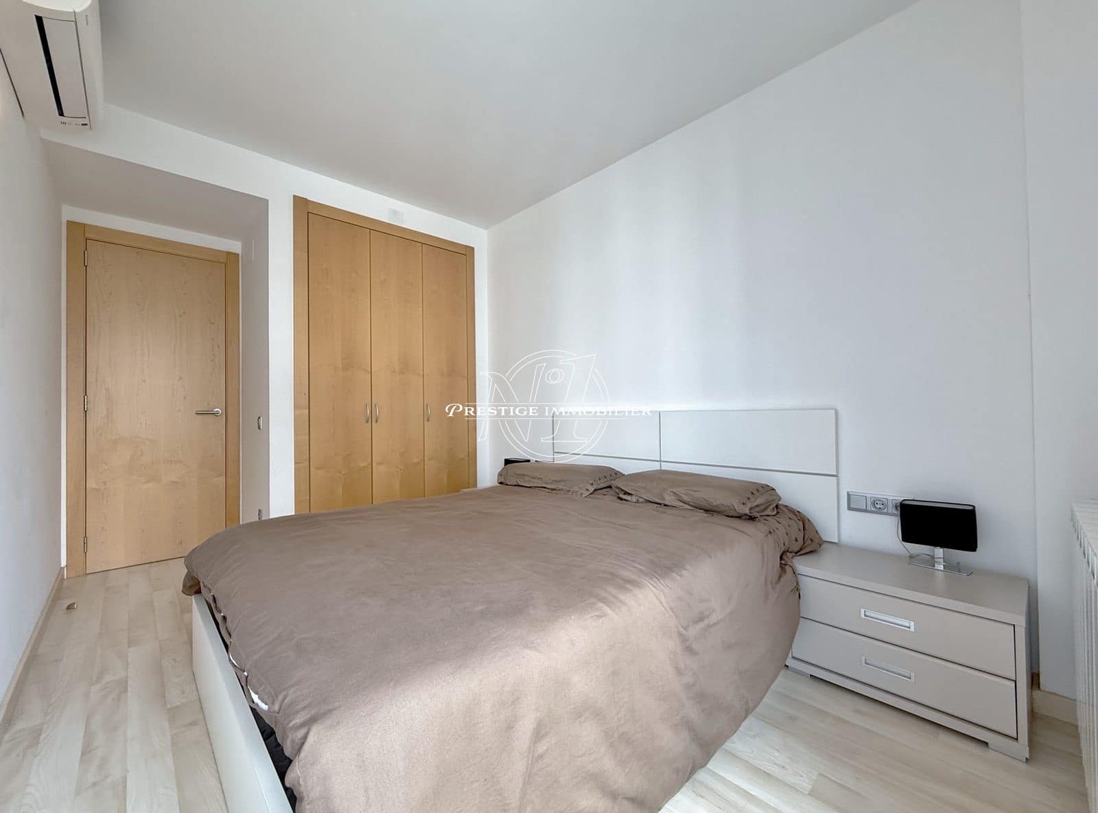 2 bedroom Apartment for sale in Roses - € 230,000 (Ref: 9263594)