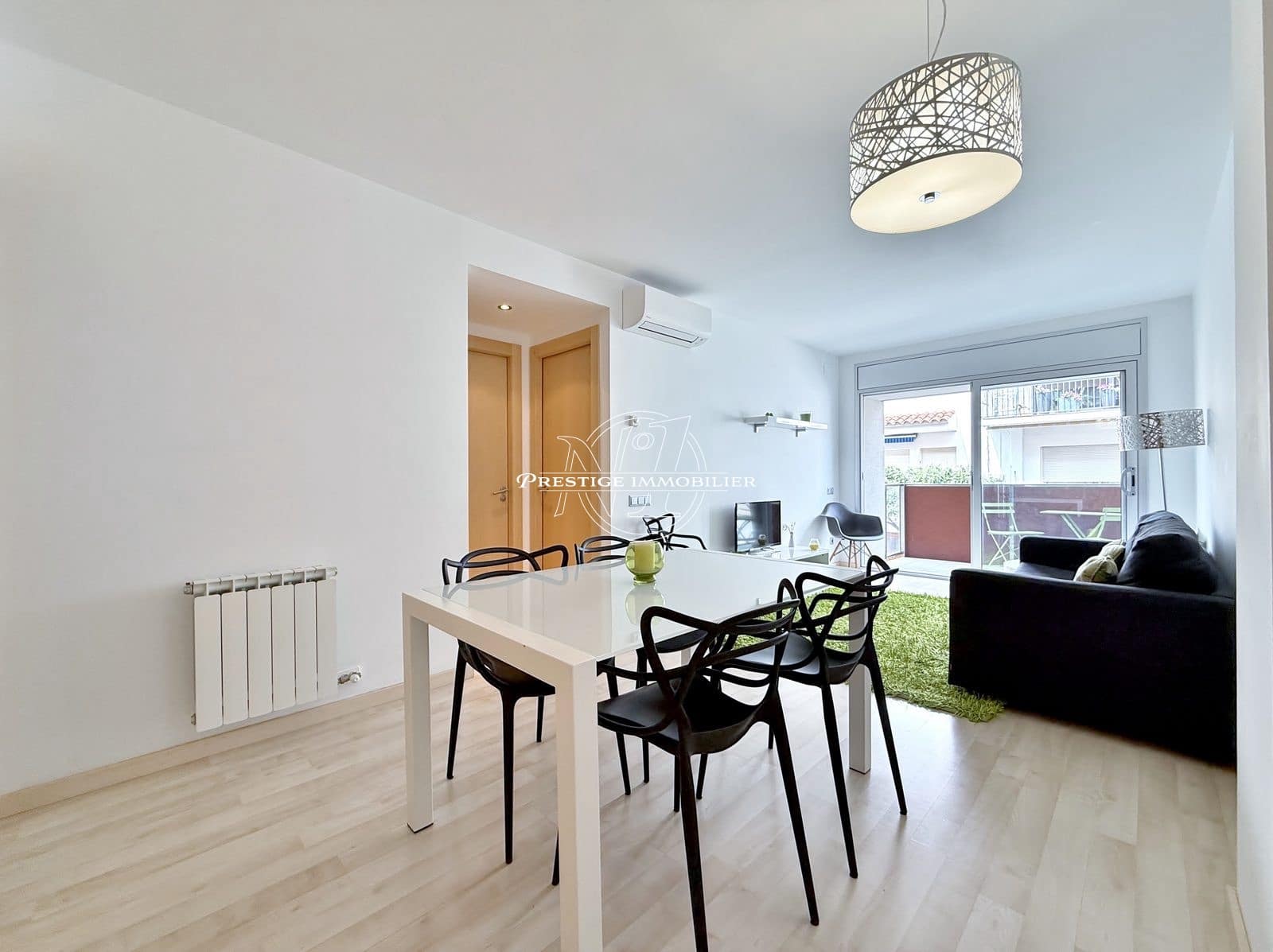 2 bedroom Apartment for sale in Roses - € 230,000 (Ref: 9263594)