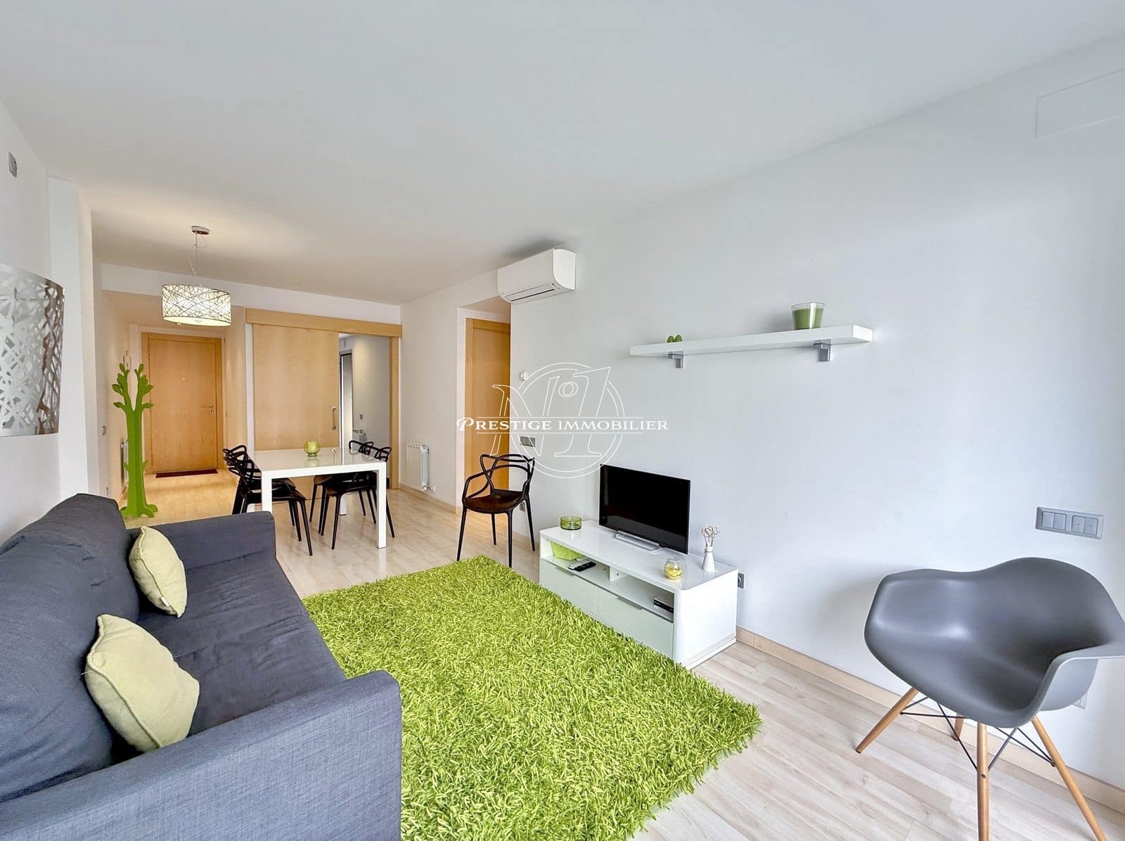 2 bedroom Apartment for sale in Roses - € 230,000 (Ref: 9263594)