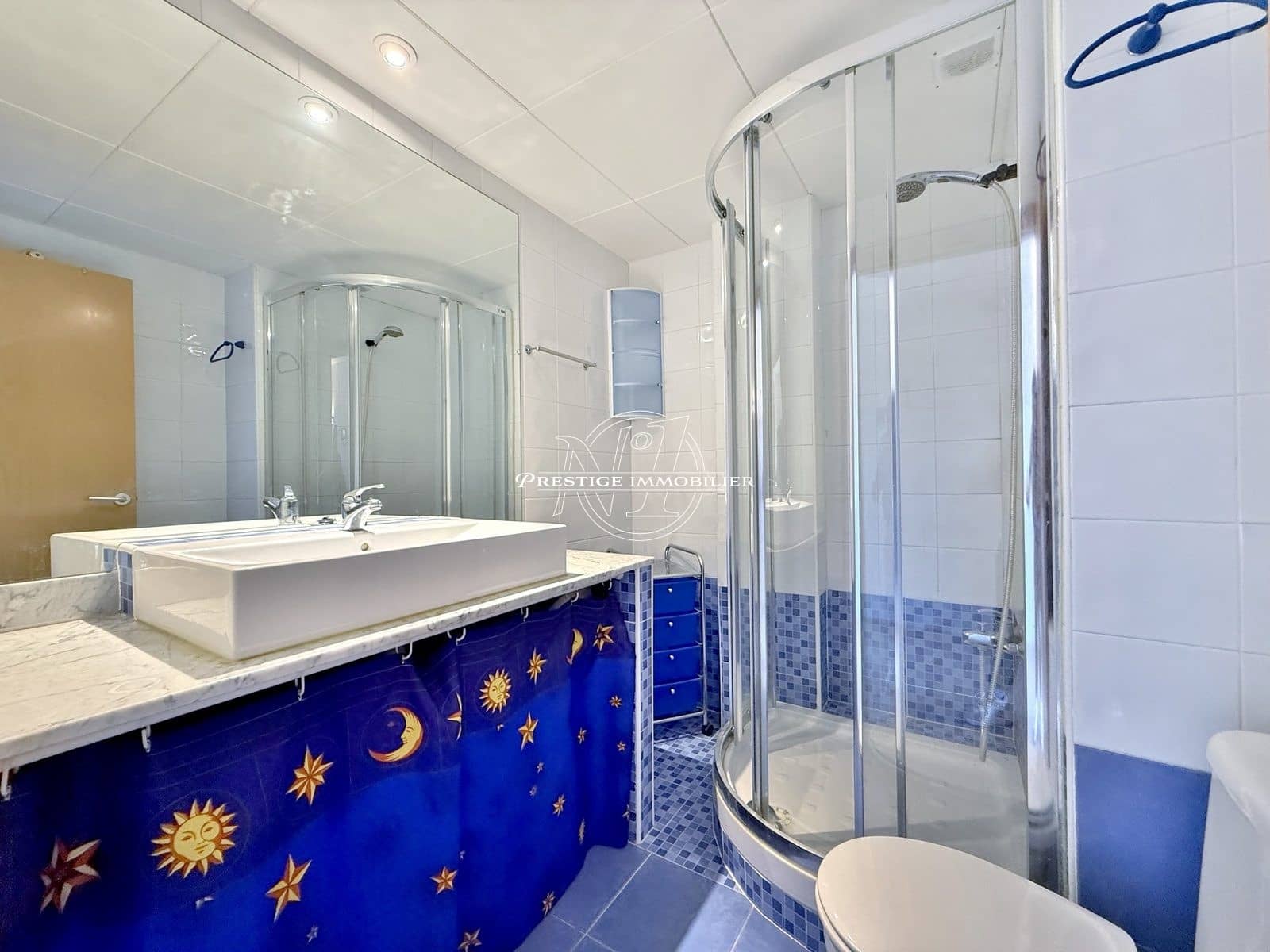 2 bedroom Apartment for sale in Roses with pool - € 215,000 (Ref: 9263595)