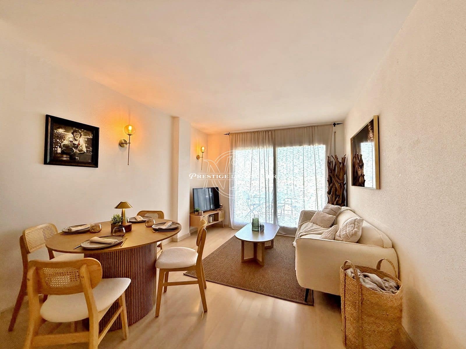 2 bedroom Apartment for sale in Roses with pool - € 229,000 (Ref: 9263595)