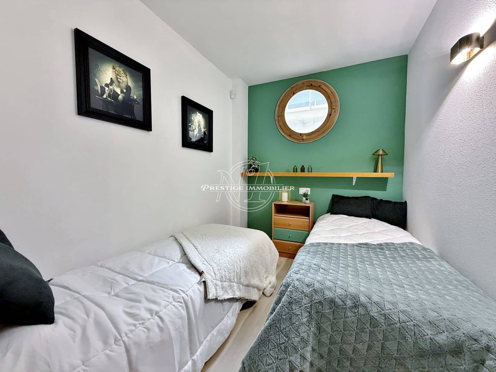 2 bedroom Apartment for sale in Roses with pool - € 229,000 (Ref: 9263595)