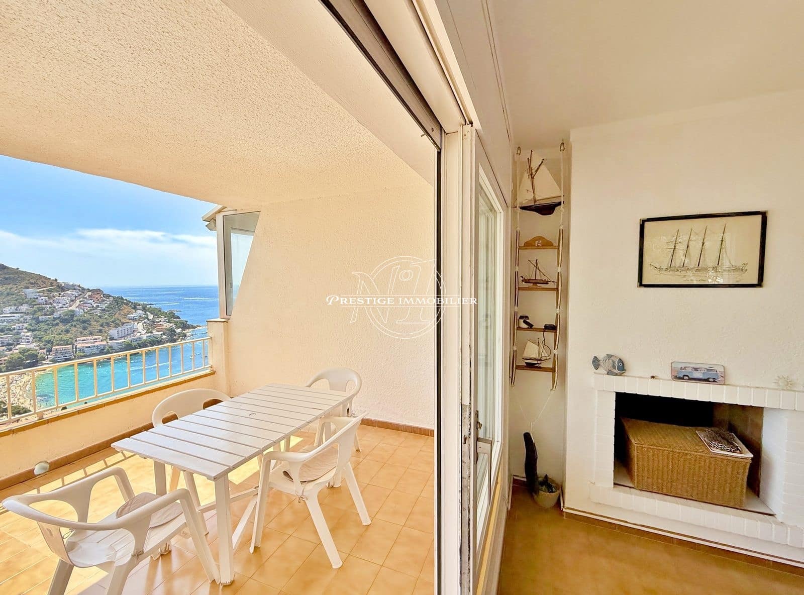 2 bedroom Apartment for sale in Roses - € 269,000 (Ref: 9263597)