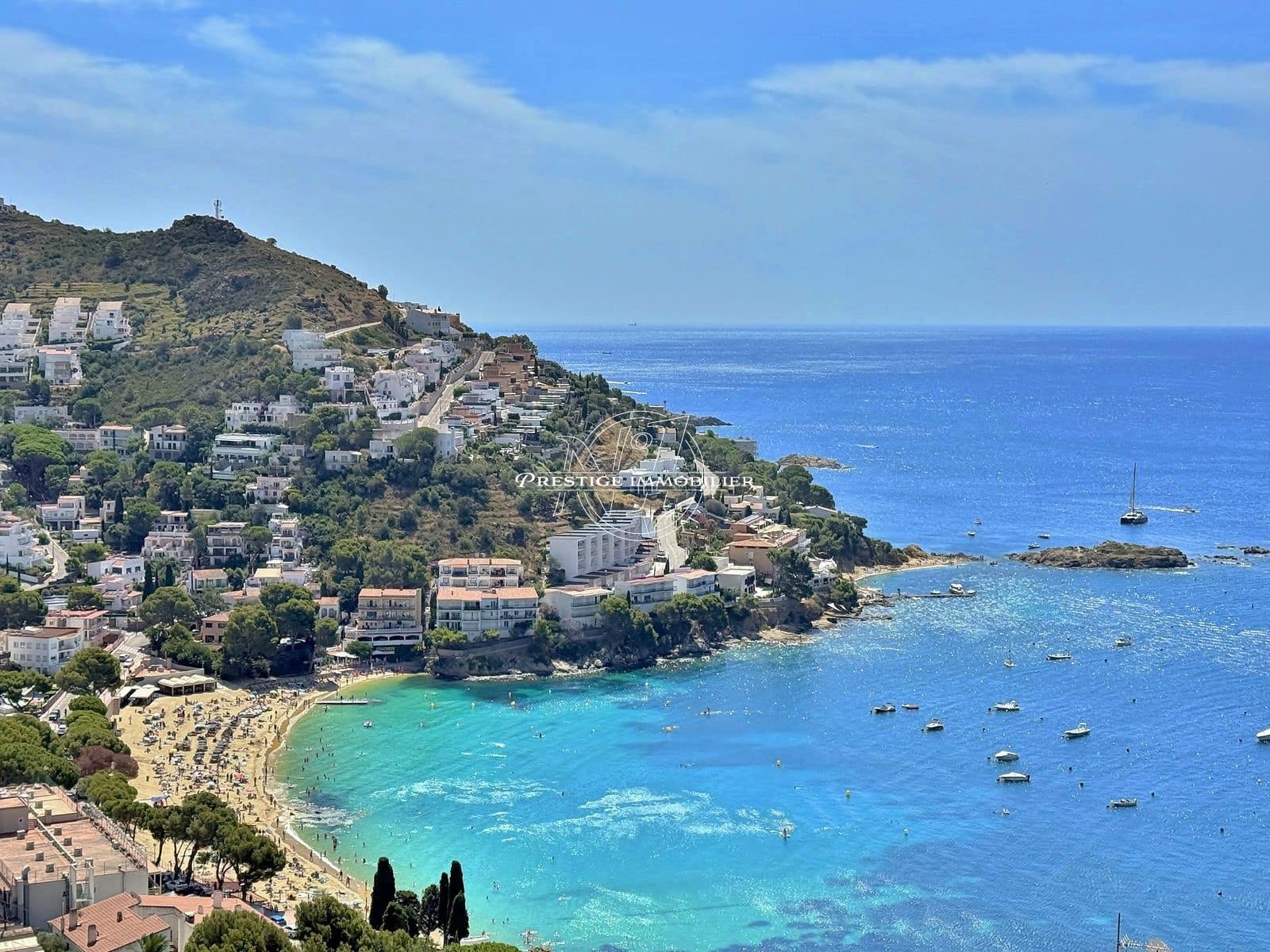 2 bedroom Apartment for sale in Roses - € 269,000 (Ref: 9263597)