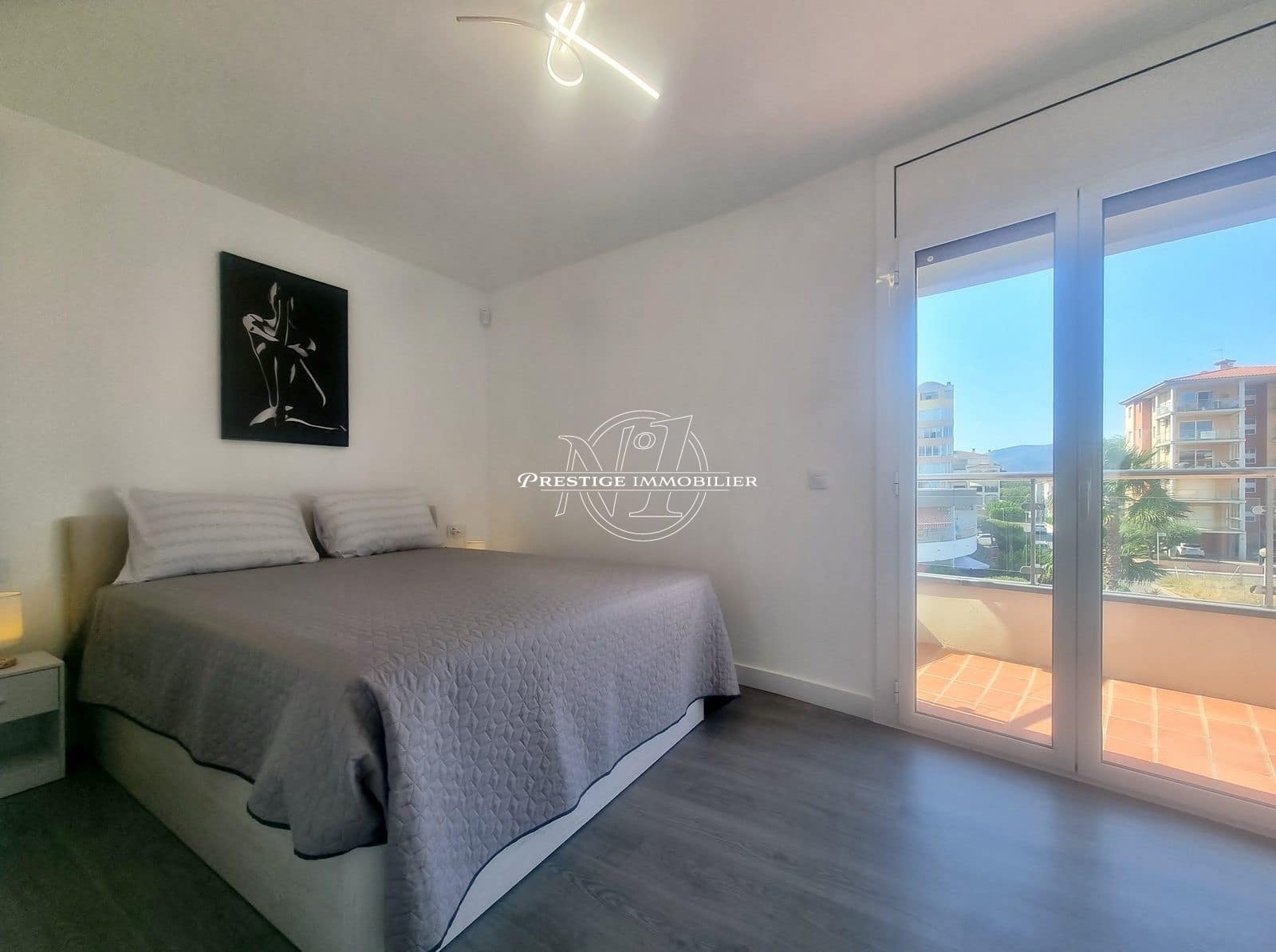 1 bedroom Apartment for sale in Roses - € 289,000 (Ref: 9263598)