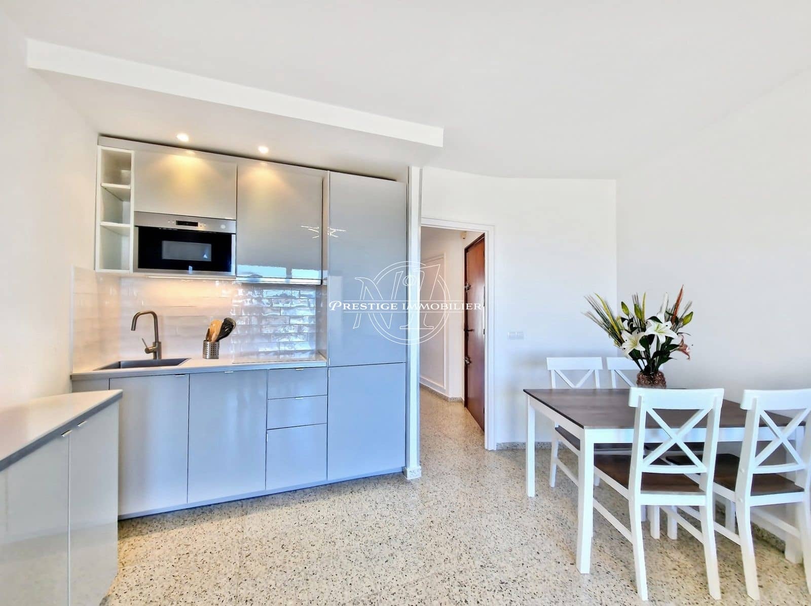 1 bedroom Apartment for sale in Roses - € 289,000 (Ref: 9263598)
