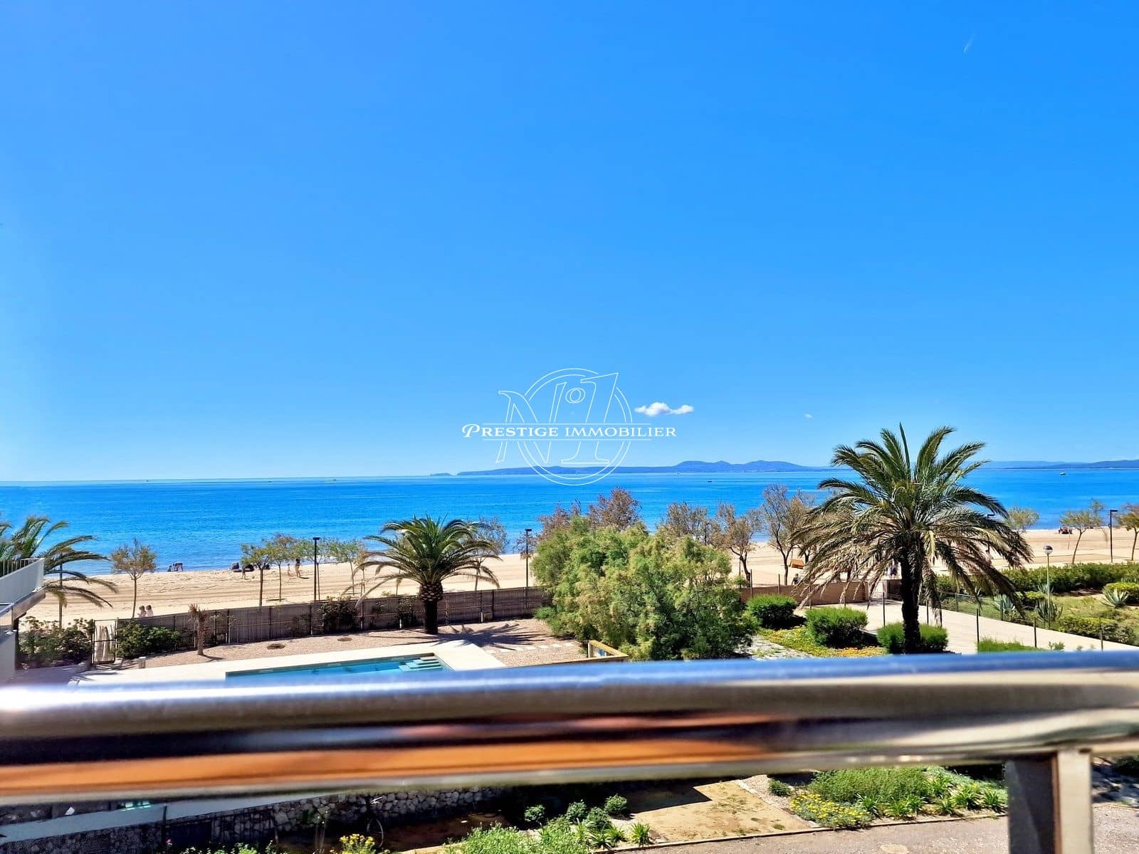 1 bedroom Apartment for sale in Roses - € 289,000 (Ref: 9263598)