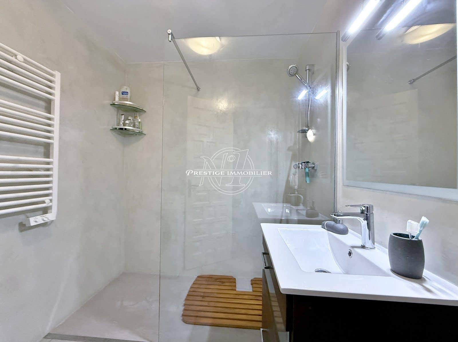 2 bedroom Apartment for sale in Roses - € 239,000 (Ref: 9263601)