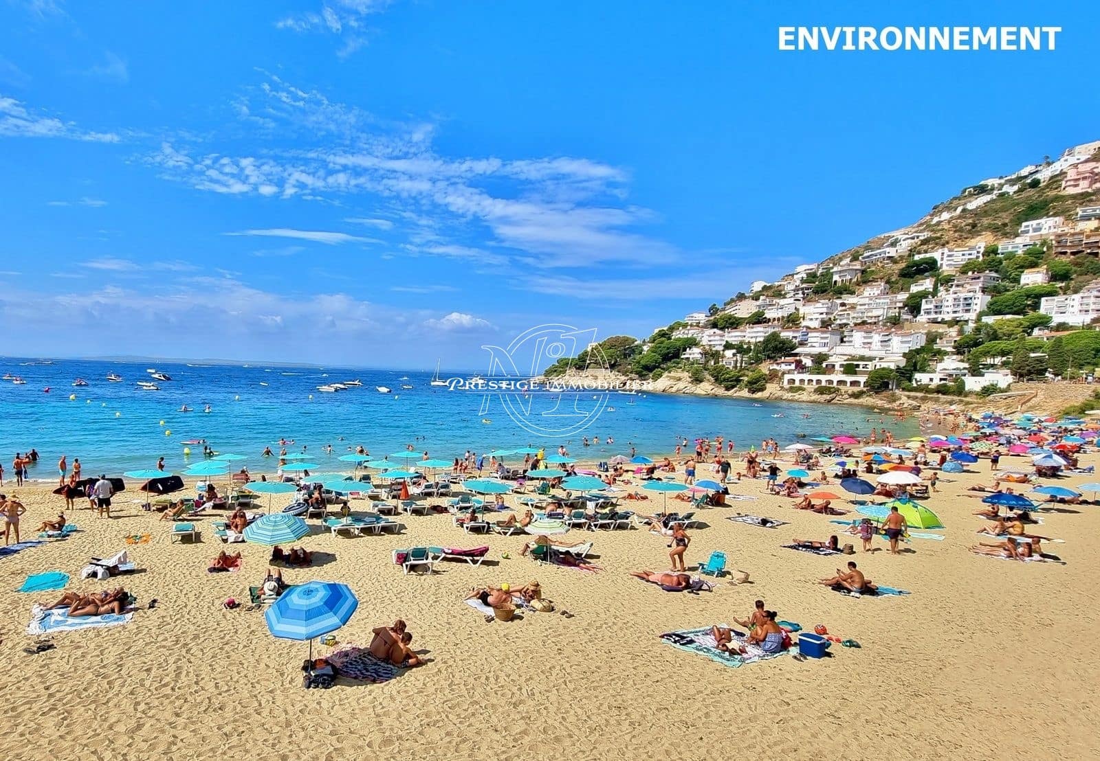 2 bedroom Apartment for sale in Roses - € 239,000 (Ref: 9263601)