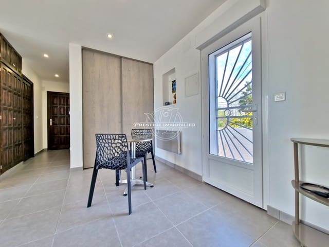 3 slaapkamer Appartement te koop in Empuriabrava, Castelló d'Empúries - € 240.000 (Ref: 9263605)