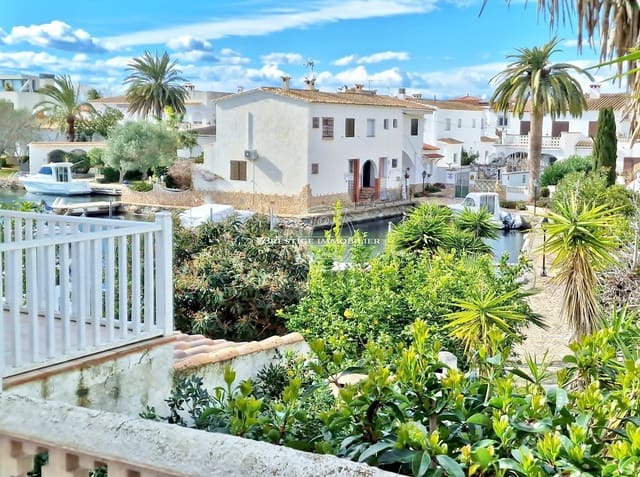 3 slaapkamer Appartement te koop in Empuriabrava, Castelló d'Empúries - € 240.000 (Ref: 9263605)