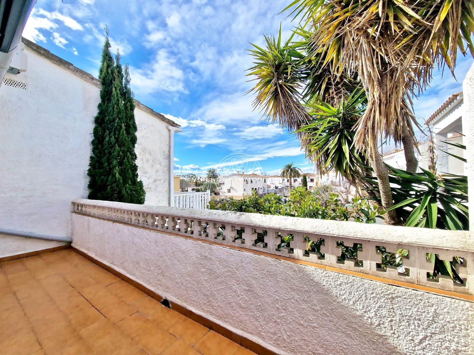 3 bedroom Apartment for sale in Empuriabrava - € 240,000 (Ref: 9263605)